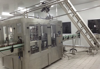 三合一玻璃瓶灌裝機